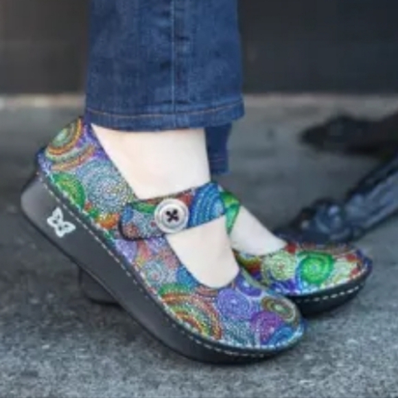 Alegria Paloma Mary Jane Shoes Bullseye Multicolor Swirl Comfort Flats Size 37 - Picture 1 of 12